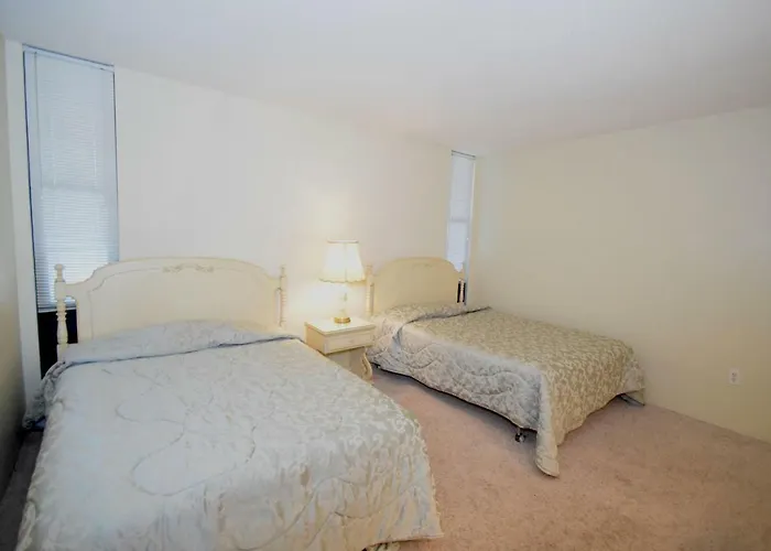 Fountainhead 702 Apartment